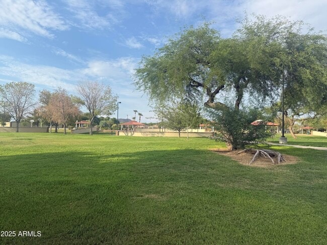 Building Photo - 7216 W Irma Ln