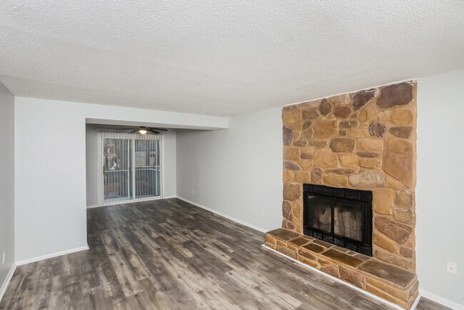 Foto del edificio - 5 Forestgate Ct