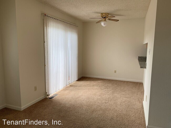 Building Photo - 2 br, 1.5 bath House - 167 Holiday Hills