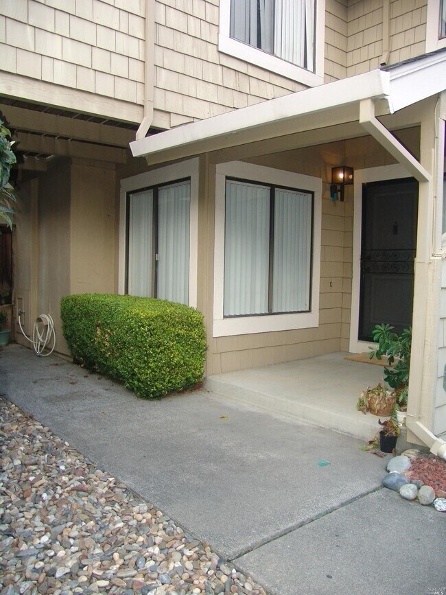 Building Photo - 86 Sequoia Glen Ln