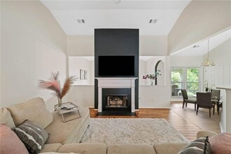 Building Photo - 1595 Hill Crossing Ct