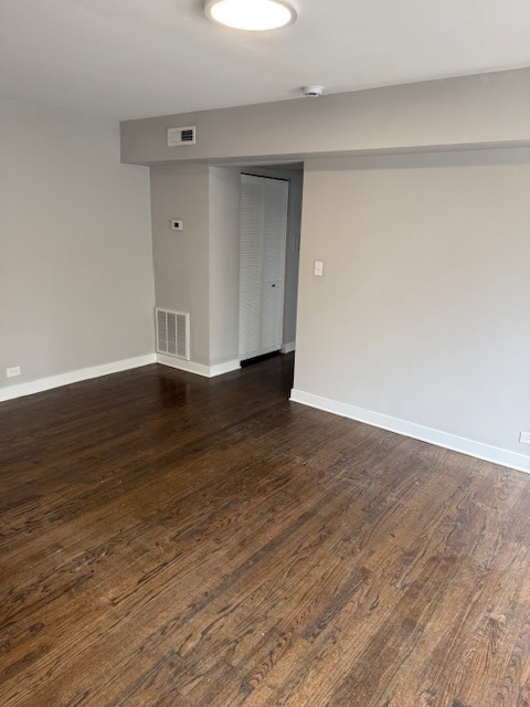 Building Photo - 6521 N Seeley Ave