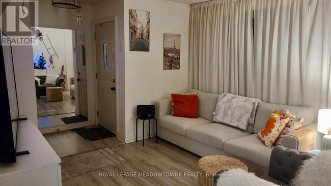 Building Photo - 15 Lafayette Dr