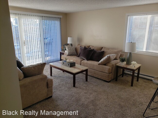Building Photo - 2 br, 1 bath Apartment - 1118 and 1122 Oak...