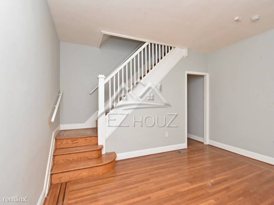 Primary Photo - 3120 Chesterfield Ave