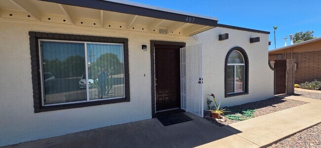 Building Photo - 24 N Mesa Dr