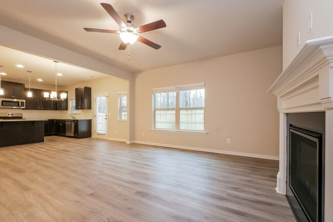 Foto del edificio - 1012 Elswick Ln