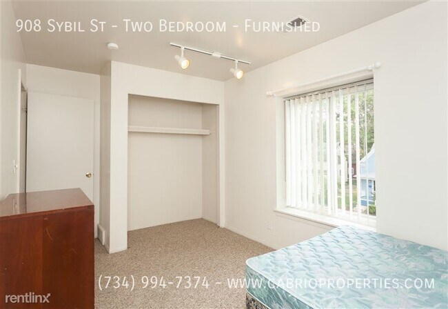 Foto del edificio - 908 Sybil St