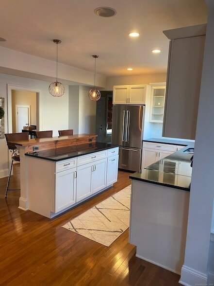 Building Photo - 103 W Broad St