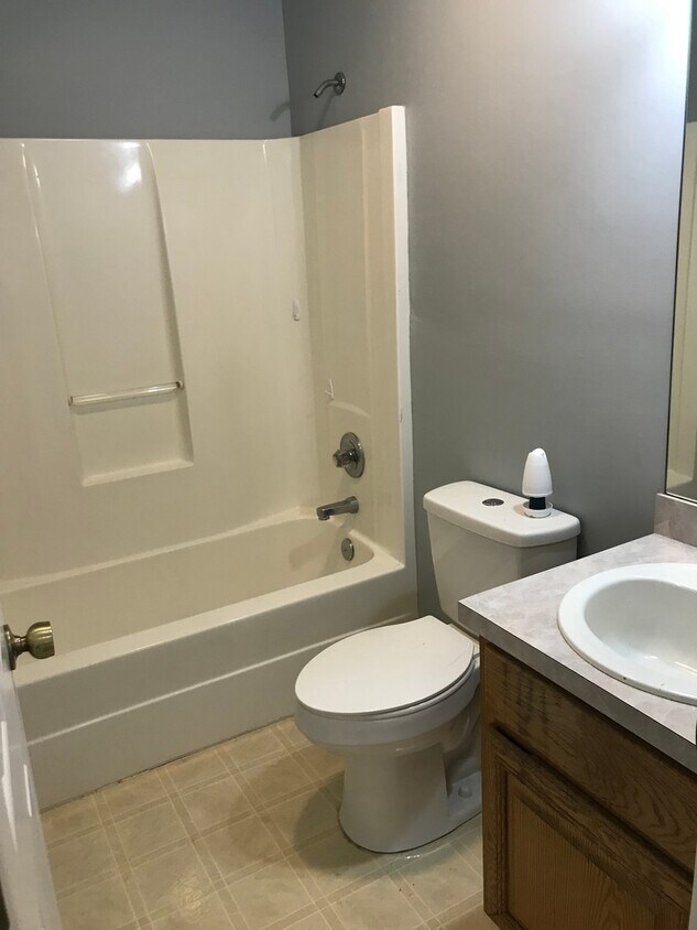 Primary Photo - Beautiful 3 Bedroom 2 Bathroom House