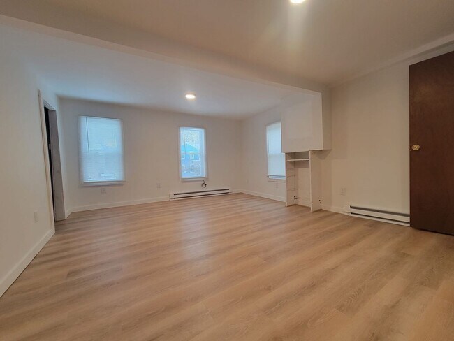 Foto del edificio - 510 N Albany St
