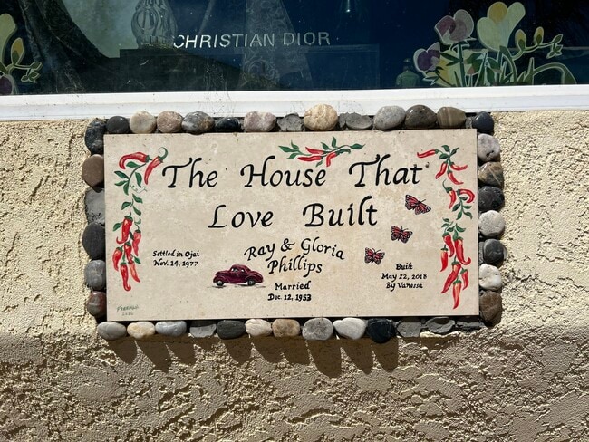 Building Photo - 261 Cruzero St