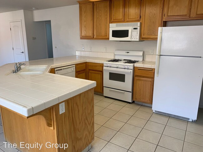 Foto del edificio - 2519-2525 W Lark Ave
