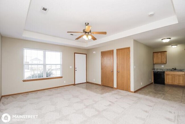 Building Photo - 211 Golfview Dr, Pleasant Hill, MO 64080