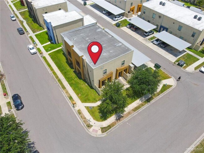 Building Photo - 1200 E Daffodil Ave