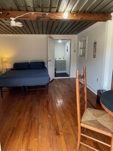 Building Photo - Country Setting.  Charming Fully furnished Cabin with Utilities included!