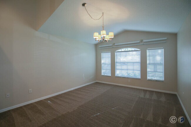 Building Photo - 6229 Crickethollow Dr