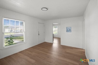 Foto del edificio - 1404 Mulford St