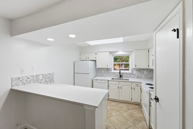 Foto del edificio - 15221 Berry Trail