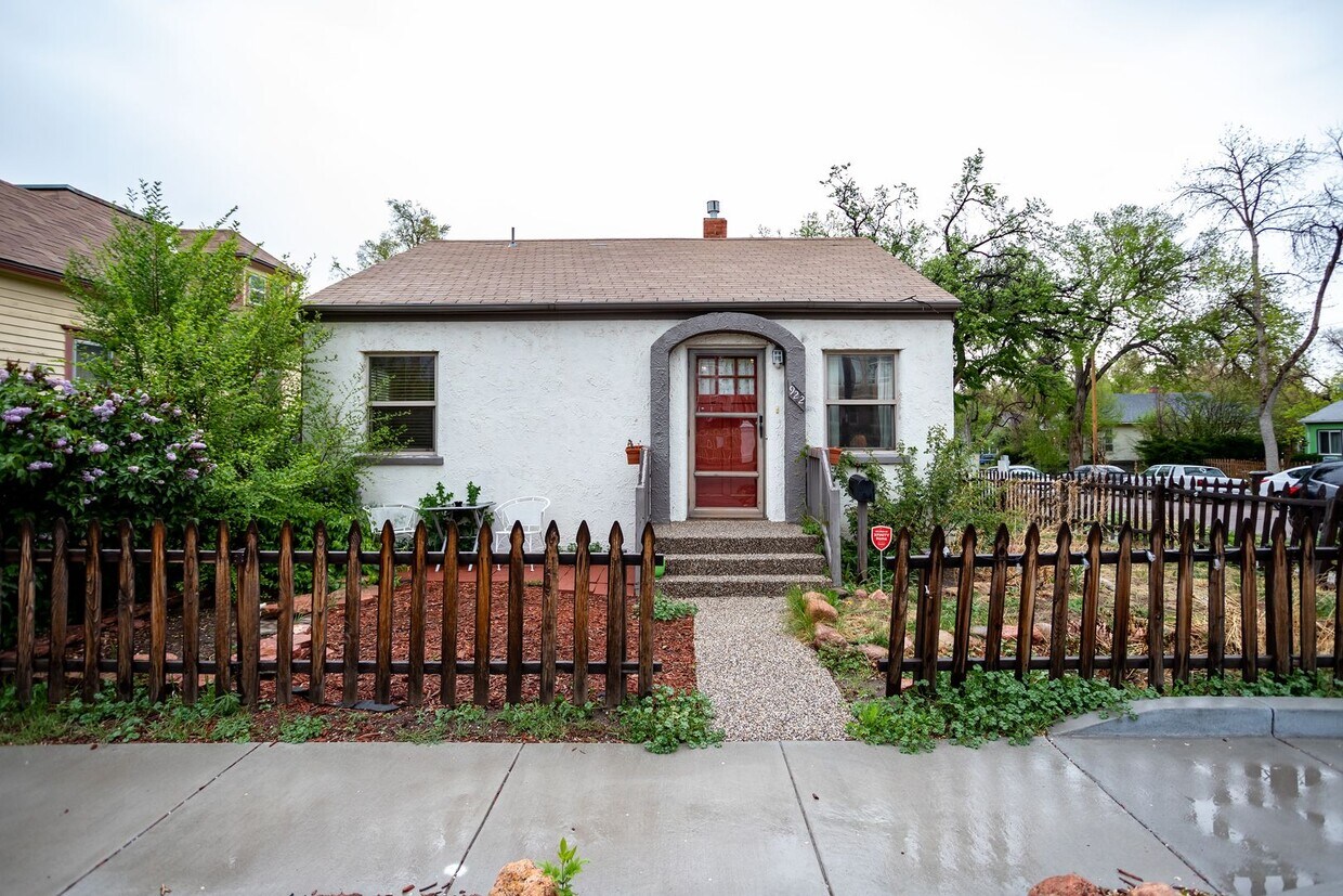 Primary Photo - Adorable Ranch in Downtown Colorado Springs!