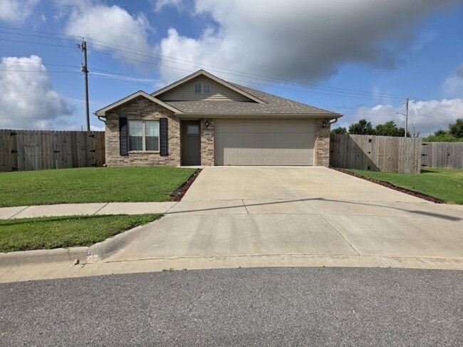 Building Photo - 4000 E Razorbill Dr