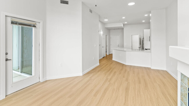 Living Room with Hard Surface Flooring - Archstone Fremont Center