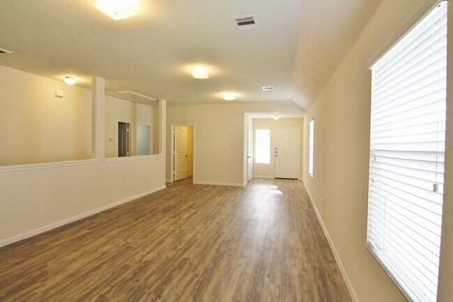 Building Photo - 12426 Dawn Terrace