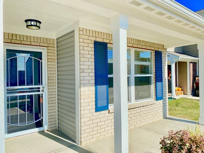 Foto del edificio - AMAZING 3 Bedroom 2.5 Bathroom Two Story H...