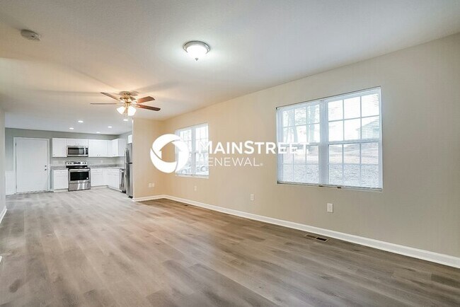 Foto del edificio - 3 Bedroom Pet-Friendly Home in OAK RIDGE, TN with Main Street Renewal