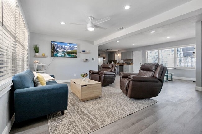 Building Photo - 4804 44th St