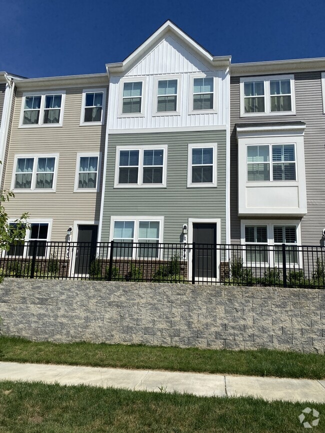 Building Photo - 1344 Cedar Vly Rd