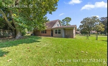 Building Photo - 516 Camellia Dr
