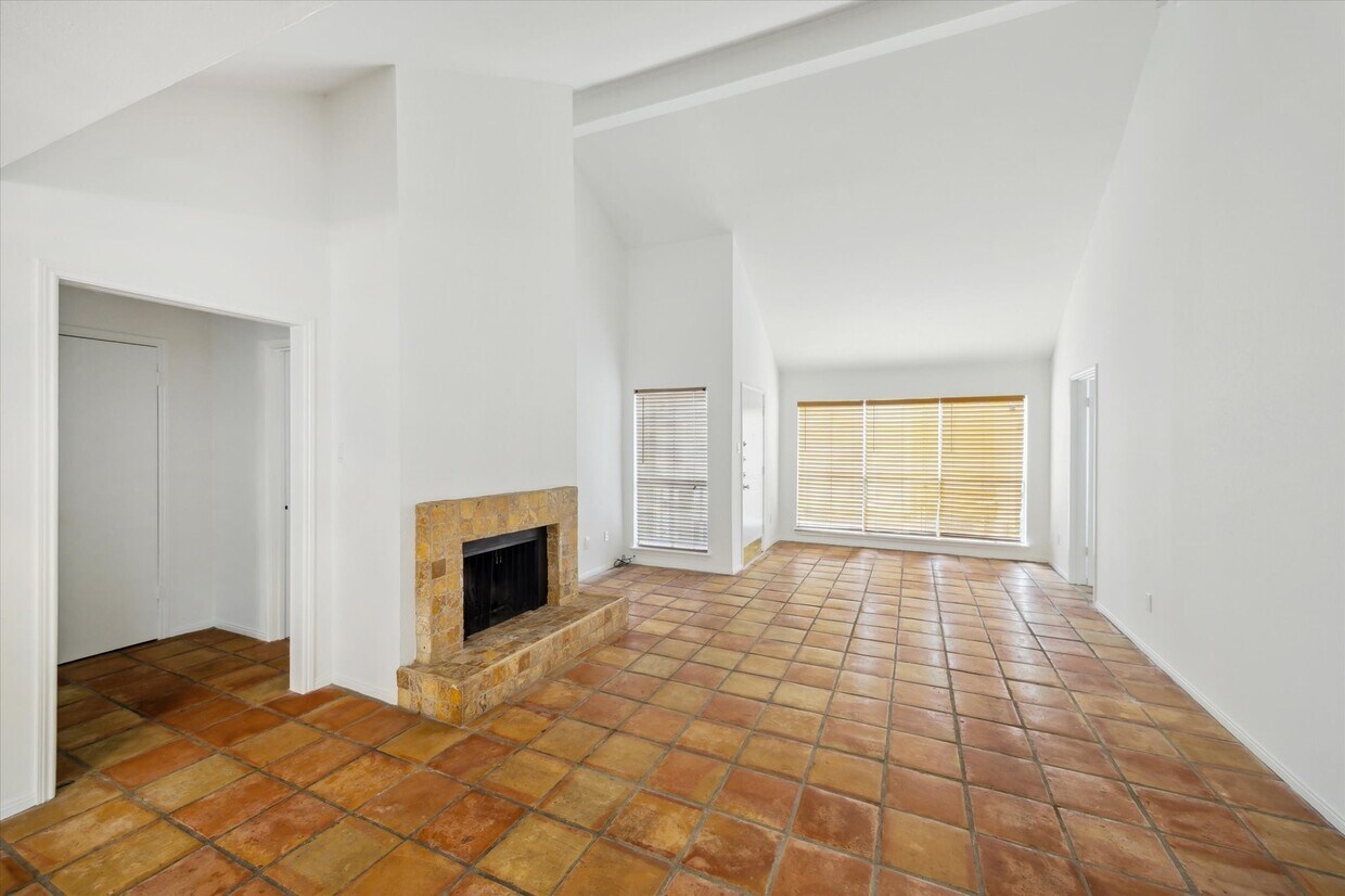 Foto principal - 2100 Tanglewilde St