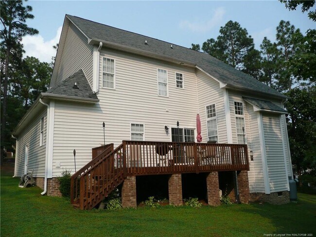 Building Photo - 335 Wood Run