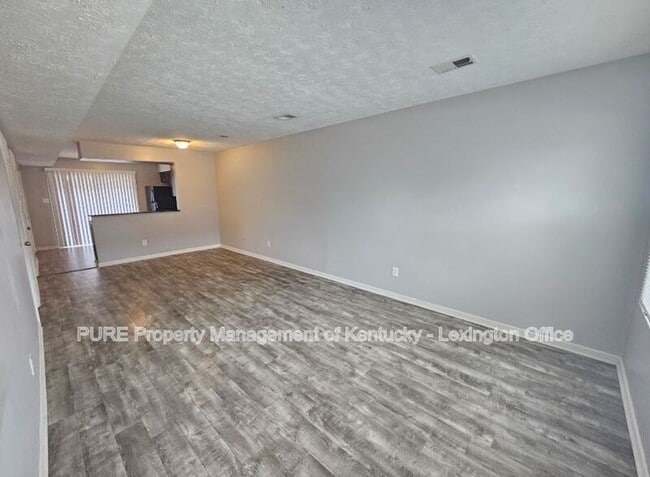 Building Photo - 2853 Snow Rd