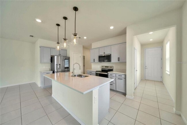 Foto del edificio - 2601 Blowing Breeze Ave