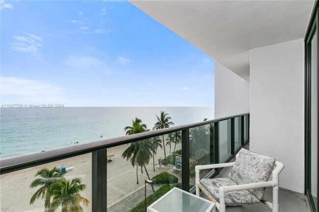 Building Photo - 2301 S Ocean Dr
