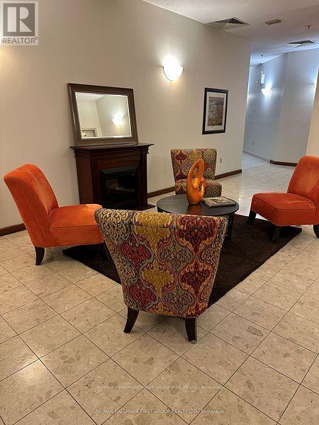 Photo du bâtiment - 80 Athol St E