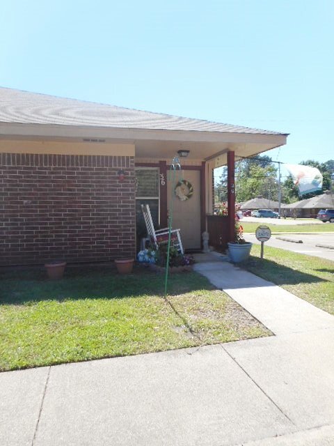 Building Photo - 1136 N. Newsome-#1136