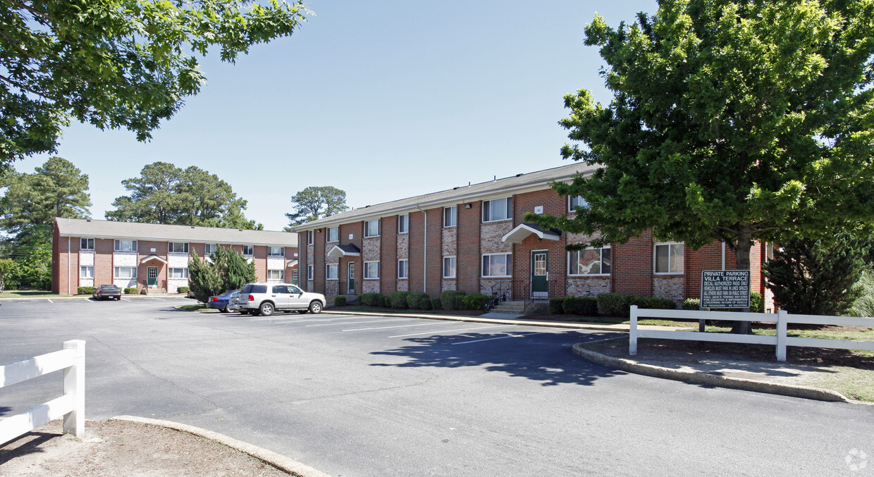 Building Photo - Villa Terrace