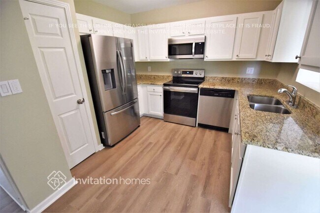 Foto del edificio - 3308 17th Ave W