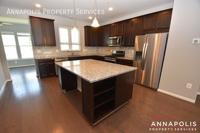 Foto del edificio - 8289 Meadowood Dr