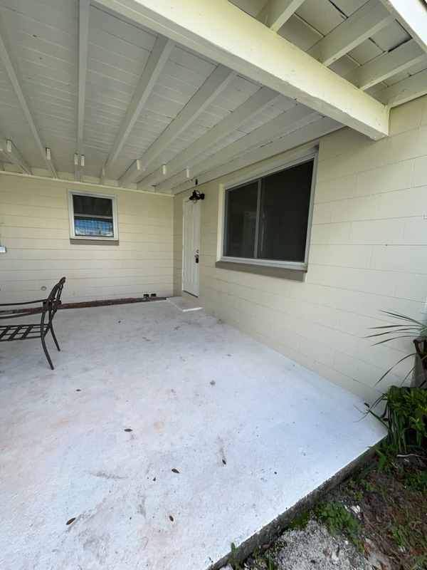 Foto del edificio - 562 Hartley Pl