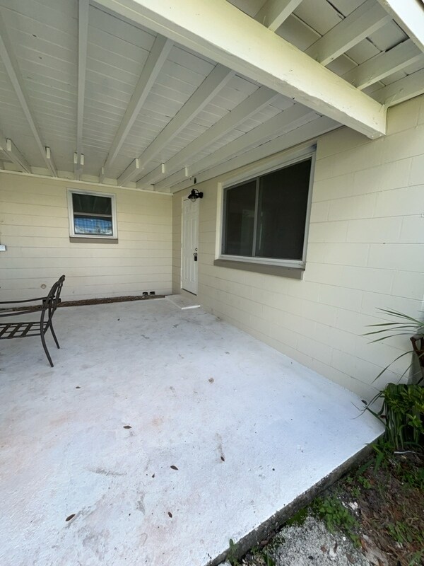 Photo - 562 Hartley Pl House