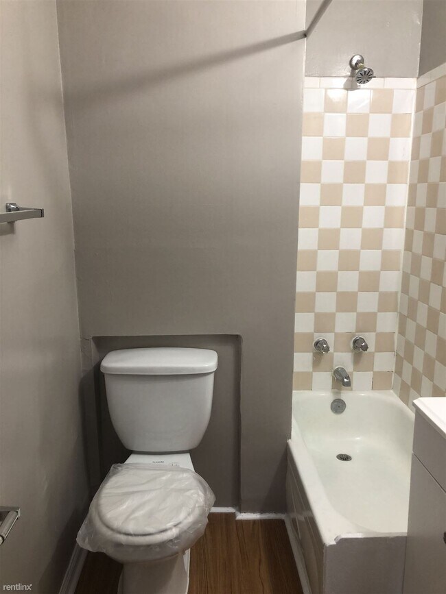 Foto del edificio - 2 br, 1 bath  - 200 Market St