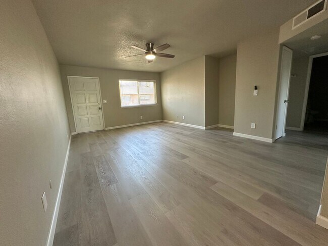 Foto del edificio - 1160 Tollhouse Rd
