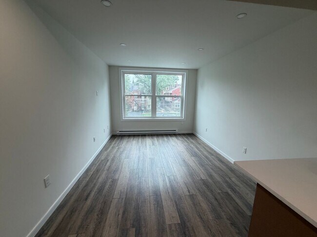 Foto del edificio - 431 N Cherry St