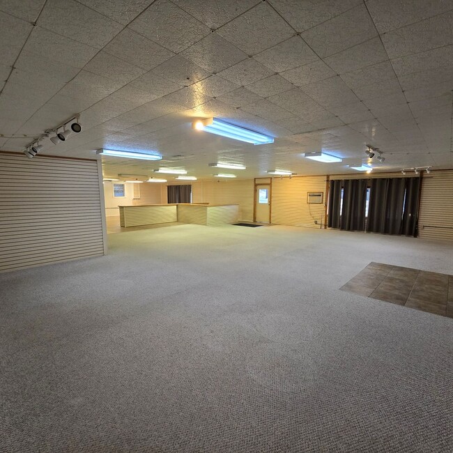 Building Photo - Commercial Space Across from Southside Air...