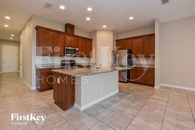 Foto del edificio - 824 Grand Hilltop Dr