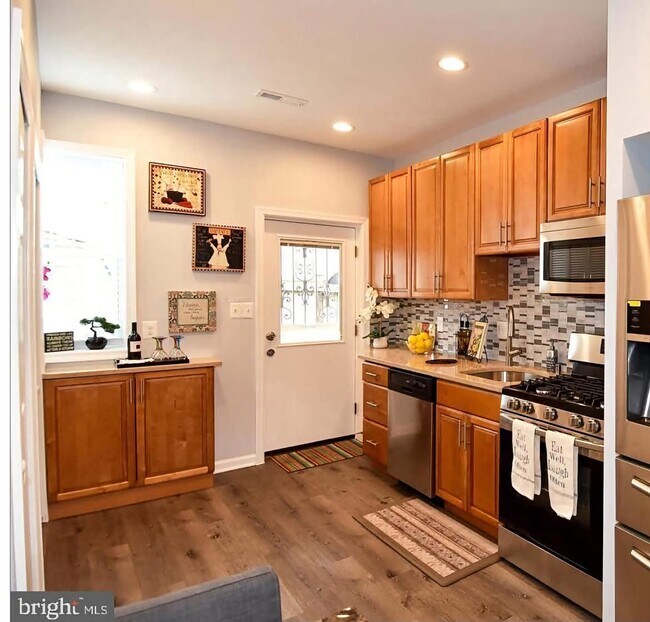 Foto del edificio - 1611 Rosedale St NE